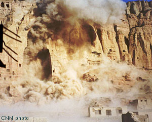 Taliban destruction of the world's largest Buddha statue, image:rawa.org