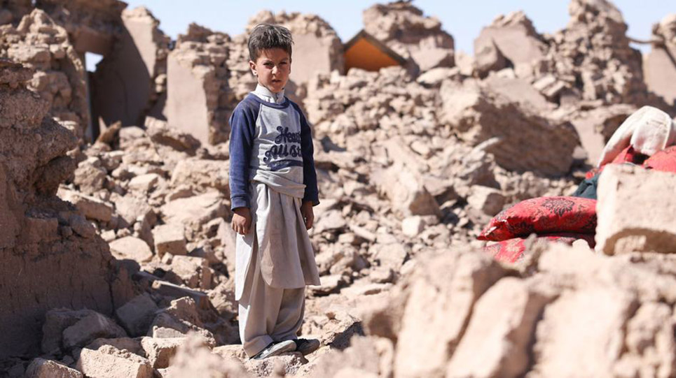 afghan_child_in_herat_af_earthquake