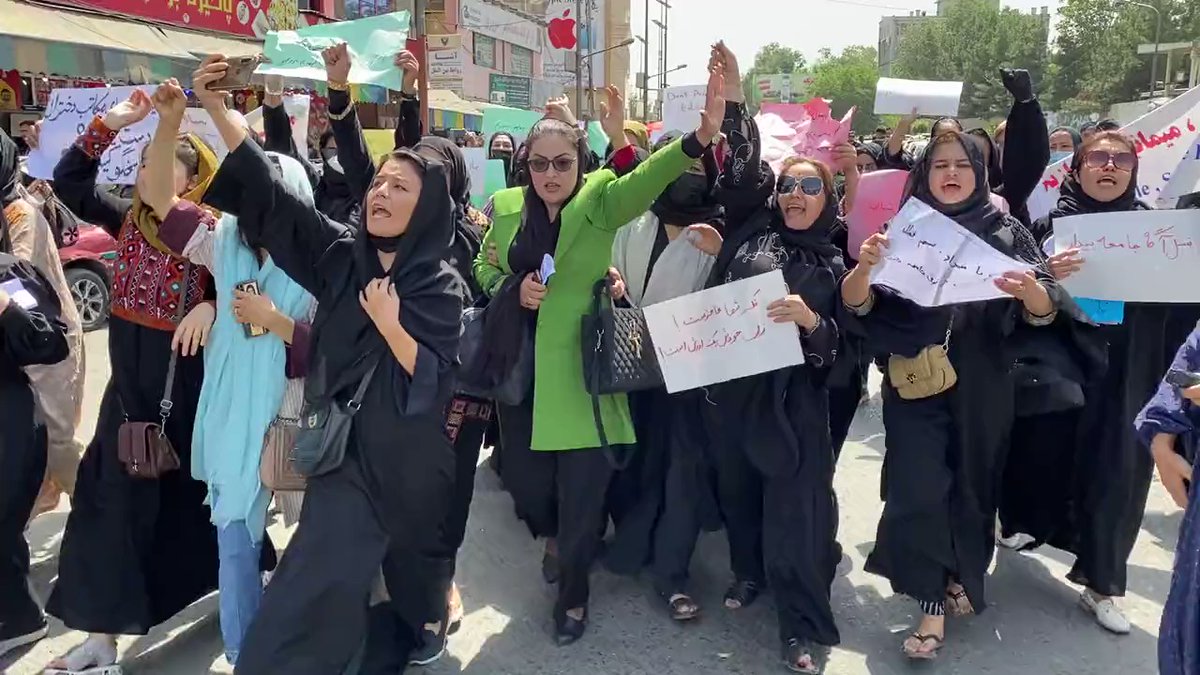 Protest of Afghan women in Kabul against Taliban