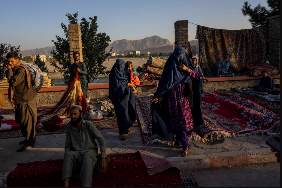 afghan_women_sold_their_home_matriles