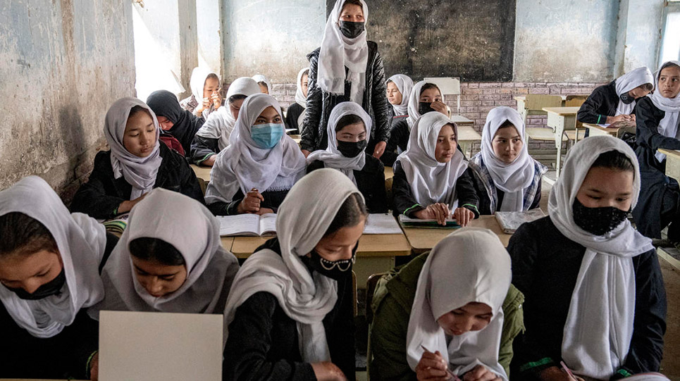  afghanistan_school_girls