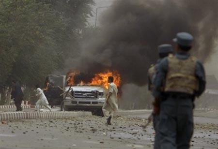 Angry mob in Kabul burn SUV of US embassy after it hit a car and killed four people