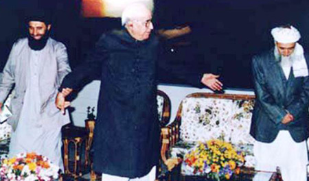 Hekmatyar and Rabbani with former president Ghulam Ishaq Khan