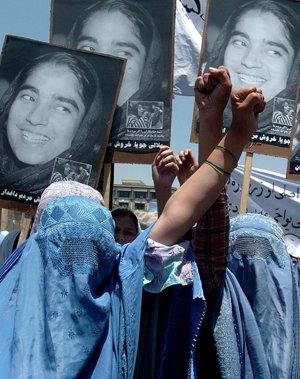 Afghan women protest in Kabul against removal of Joya