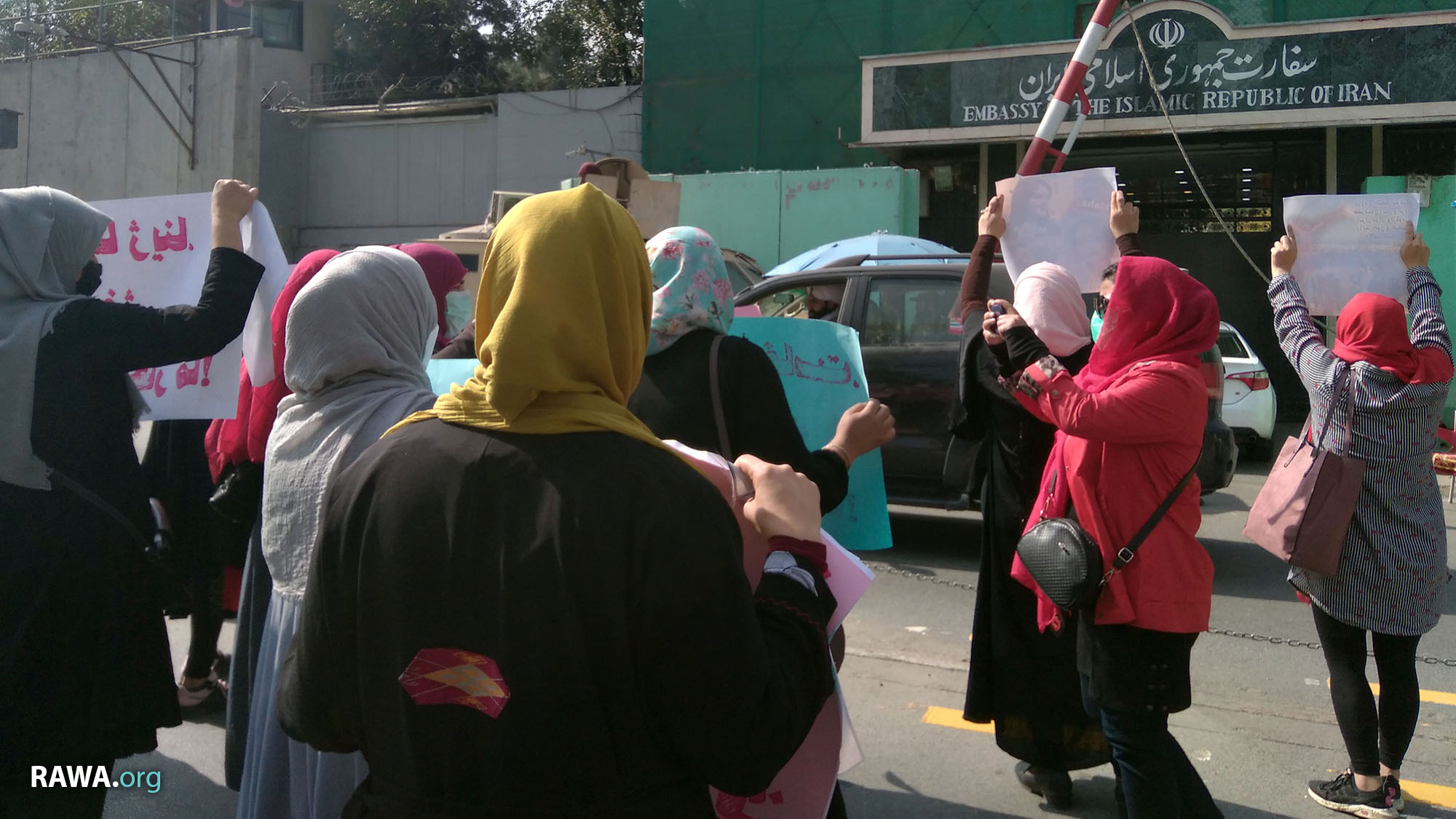 Afghan women protest in Kabul against Iranian regime to show solidarity with Mahsa and Iran women uprising